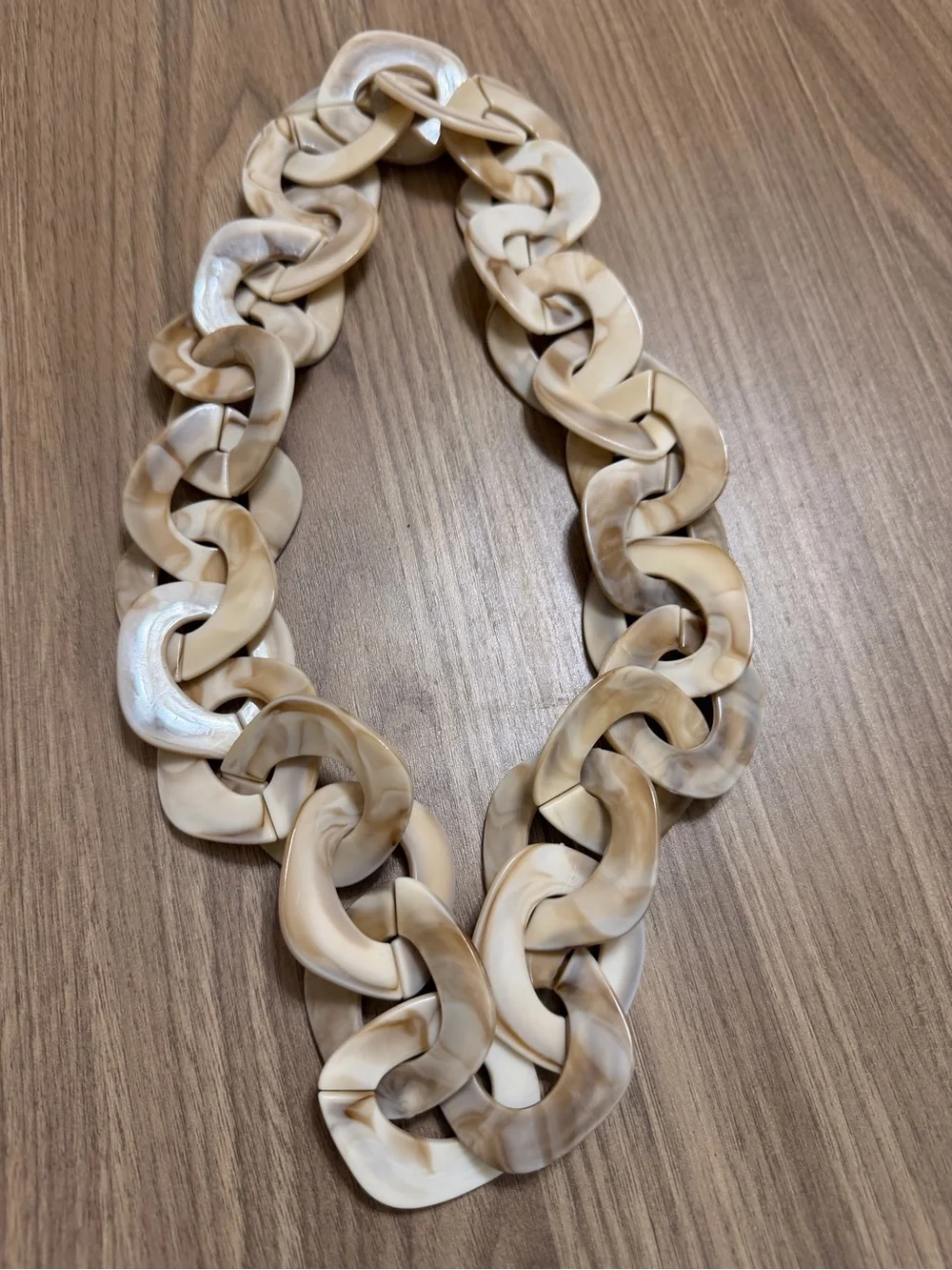 Sassy Jones Neutral Marbled Link Necklace